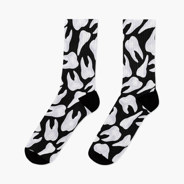 Artikelvorschau, Zahnmuster Weiße Zähne mit schwarzem Hintergrund Zahnarzthelferin Dental Squad Studenten Socken Geschenke Lustiger Zahnarzt entworfen und verkauft von NOorYES.