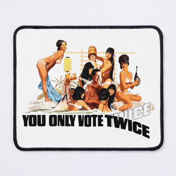 Aperçu de l'œuvre Affiche "On ne vote que deux fois sous la douche" créée et vendue par NewCreationPro.