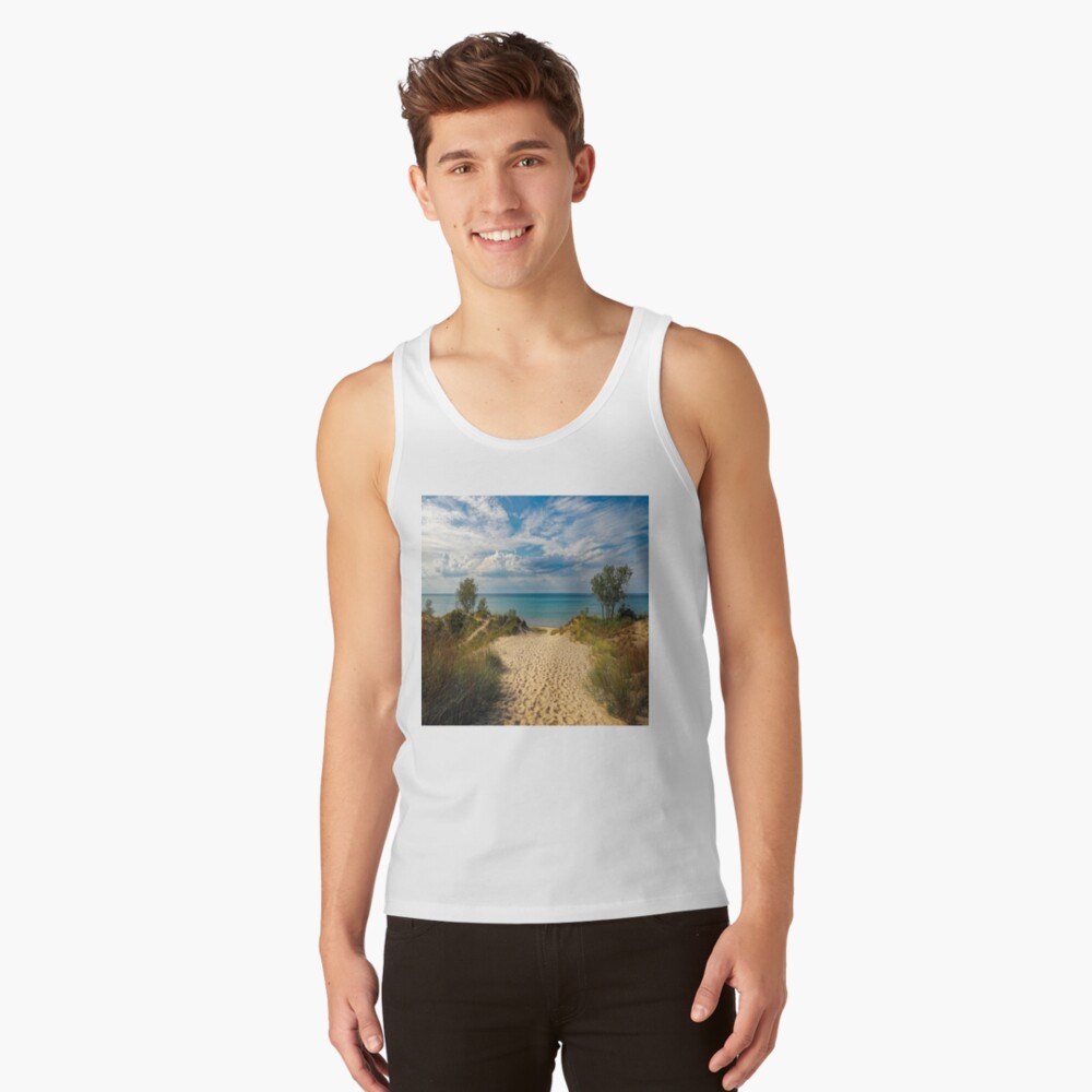 Discover summer at the beach Tank Top