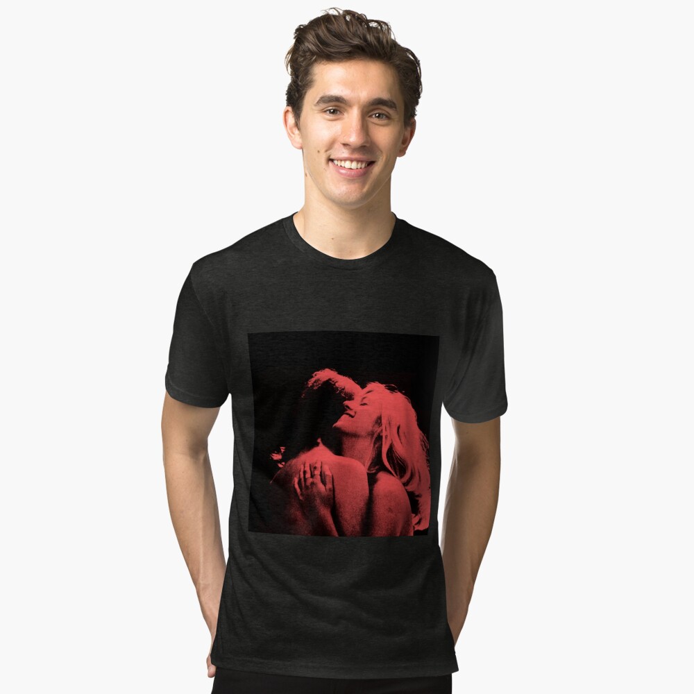 Artikel-Vorschau von Vintage T-Shirt, designt und verkauft von 90sloversangel.