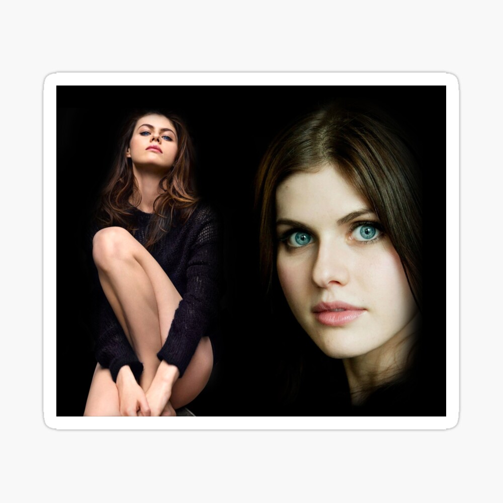 Alexandra Daddario in a 11 x 17 Glossy Photo Poster 6u1c