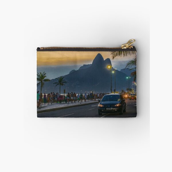 Artikelvorschau, Ipanema-Bürgersteig Rio de Janeiro Brazil entworfen und verkauft von DFLC Prints.