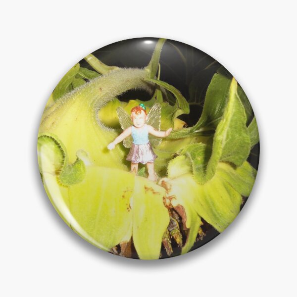 Artikelvorschau, Feenfang bei Nacht auf Sonnenblume entworfen und verkauft von DBMenagerie.
