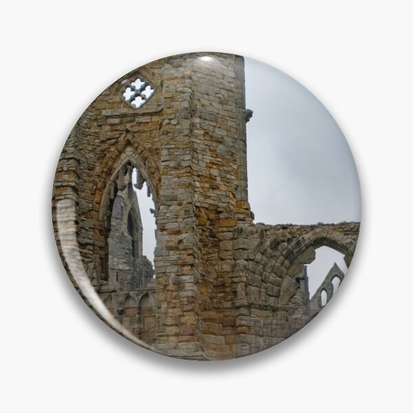 Artikelvorschau, Ancient abbey or chapel in Whitby, North Yorkshire entworfen und verkauft von yackers1.