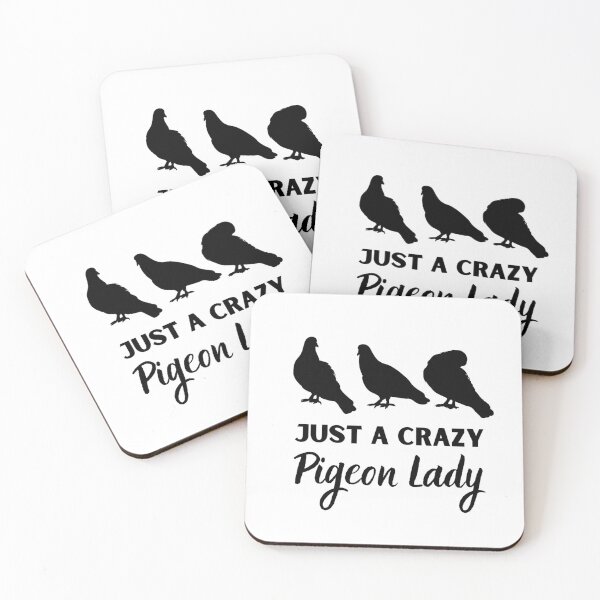Aperçu de l'œuvre Juste une dame folle de pigeon | Chemise Pigeon | Cadeau Pigeon créée et vendue par Presto Prints Design.
