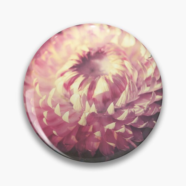 Item preview, Vintage Everlasting Daisy designed and sold by Cloudlingpics.