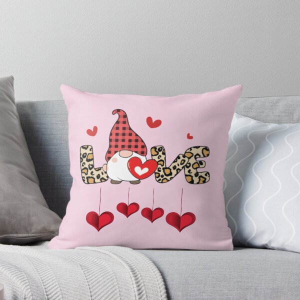 Artikelvorschau, Happy Valentinstag Gnome Love Plaid T-Shirt und Accessoires, süße Herzgeschenke, süßer Gartenzwerg entworfen und verkauft von BhavyaBathla.