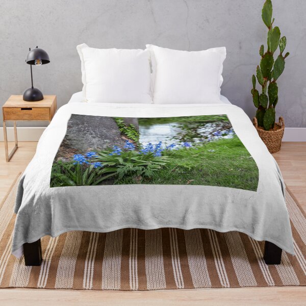 Artikelvorschau, Riverside bluebells entworfen und verkauft von yackers1.