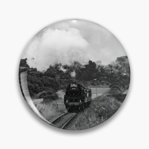 Artikelvorschau, Dampflok auf der North Norfolk Railway in Schwarzweiß entworfen und verkauft von Alison and Christine Whelan.