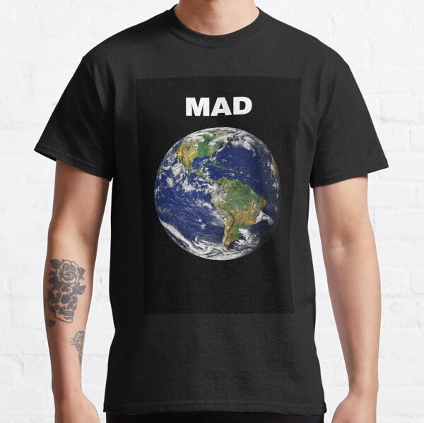 MAD WORLD Classic T-Shirt