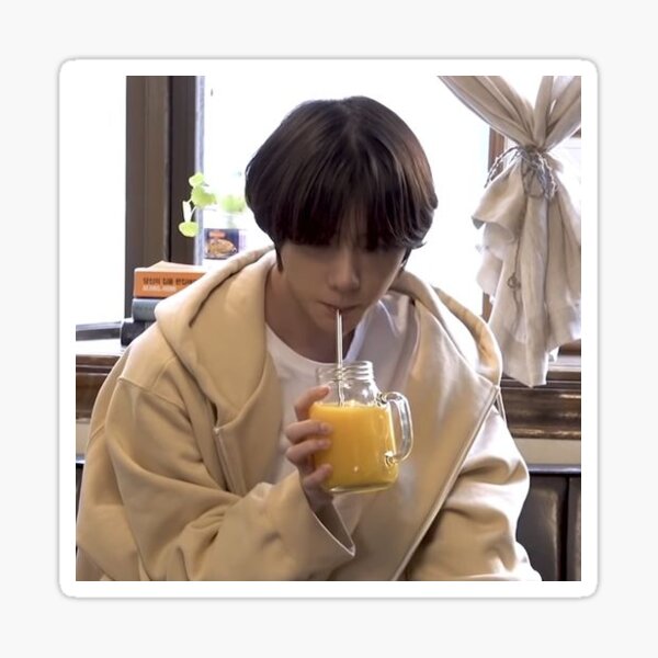 Artikel-Vorschau von Beomgyu drinking juice in case you ever wanted a sticker of him drinking juice, designt und verkauft von Claudia Lee.