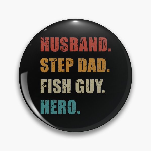 Artikelvorschau, Fischwärter Vatertag Ehemann Stiefvater Fish Guy Held Retro Distressed entworfen und verkauft von JRRTs.