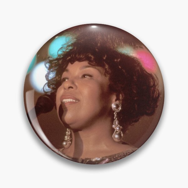 Item preview, Roberta Flack Photograph designed and sold by ConcertImages.