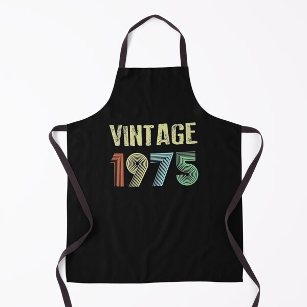 Aperçu de l'œuvre T-shirt d'anniversaire vintage 1975 créée et vendue par ChristineRobins.