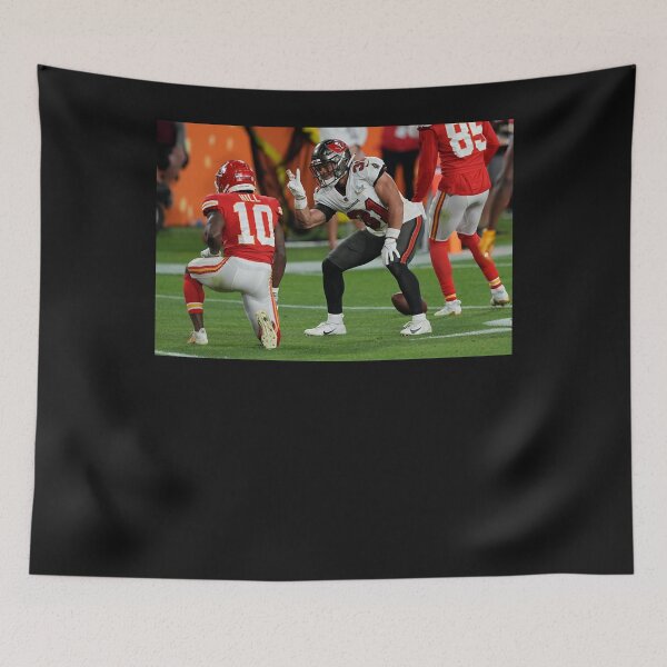 Item preview, Camiseta clásica Antoine Winfield Jr se burla de Tyreek Hill, Tampa Bay Bucs, divertido designed and sold by Taraerrell.