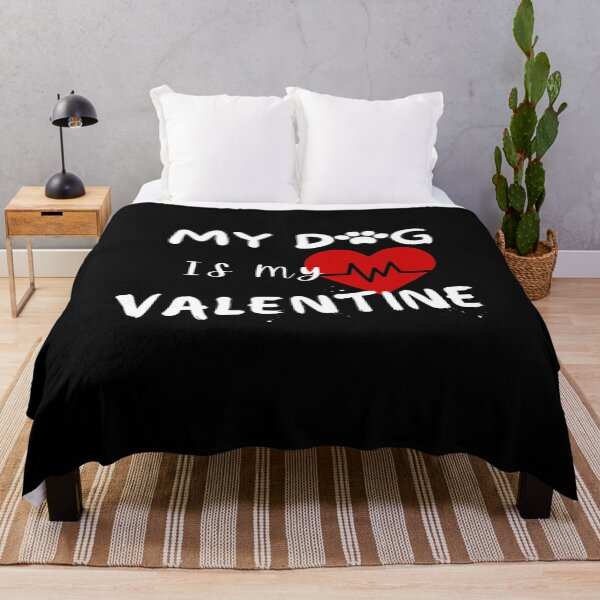 Artikelvorschau, Mein Hund ist mein Valentinstag Lustige Geschenke für Hundeliebhaber entworfen und verkauft von Hoffman-Design.