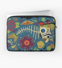 Pescado Muerto Laptop Sleeve