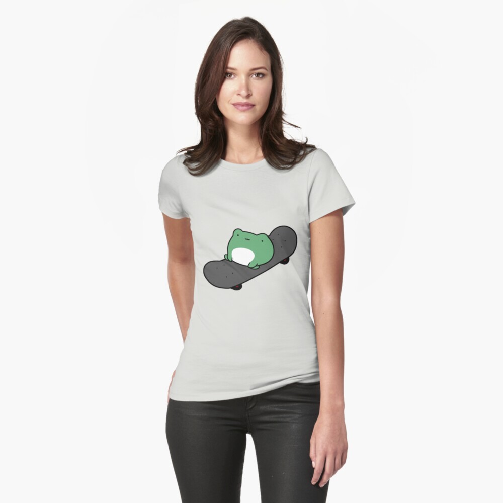 Aperçu de l'œuvre T-shirt moulant créée et vendue par SaradaBoru.