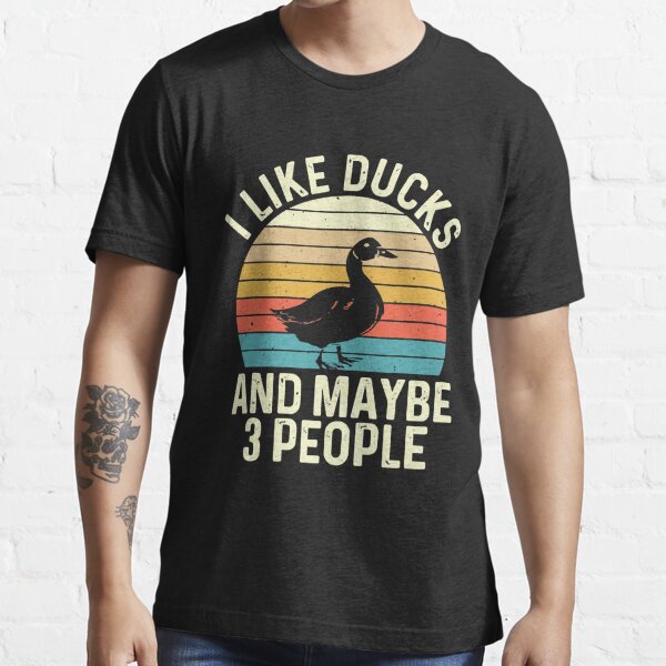 I like Fishing And Maybe 3 People Funny Hunting' Men's T-Shirt