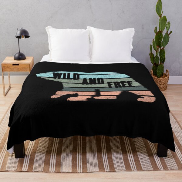 Artikelvorschau, Nature Lovers T-ShirtNature Lovers - Wild and Free entworfen und verkauft von LoanPhamppp.
