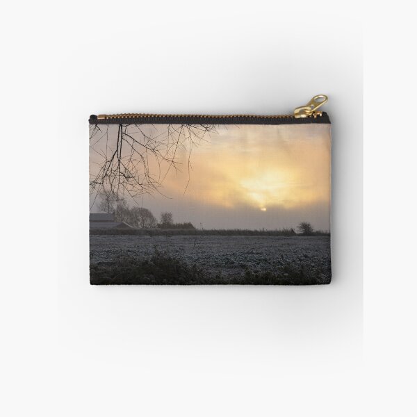 Aperçu de l'œuvre Misty sunrise créée et vendue par artshootfish.
