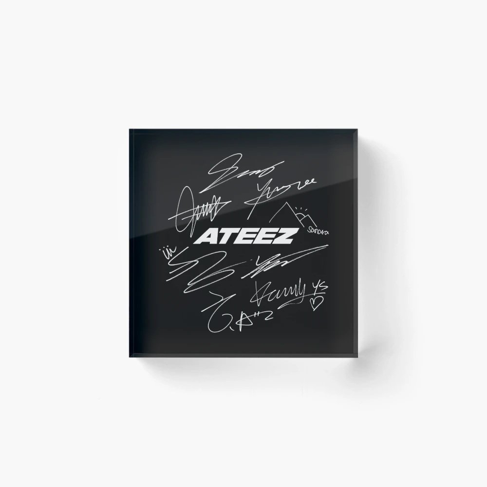 ATEEZ - Logo + autographs (black)