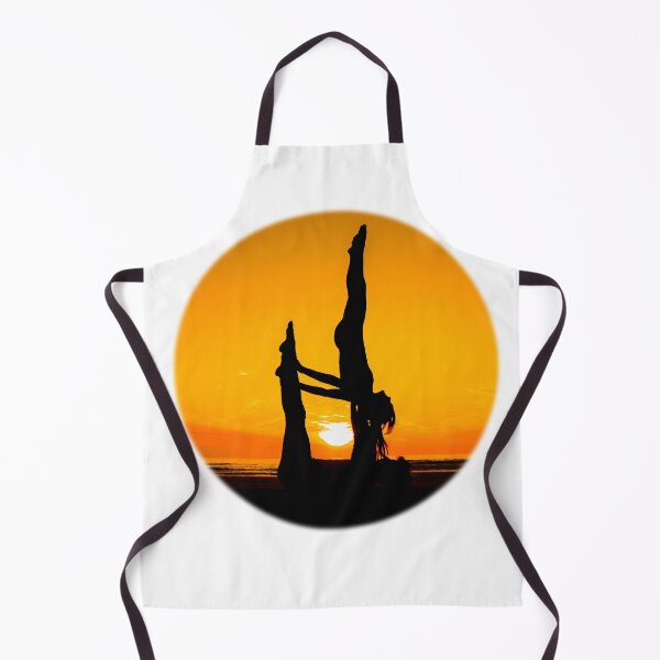 Artikelvorschau, Acro Sonnenuntergang Silhouette entworfen und verkauft von SadSacDesigns.