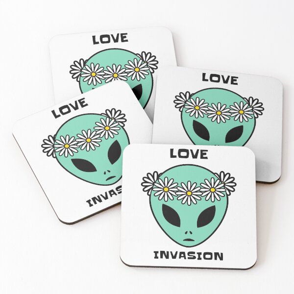 Item preview, Invasión de amor extraterrestres designed and sold by mrkedi123.