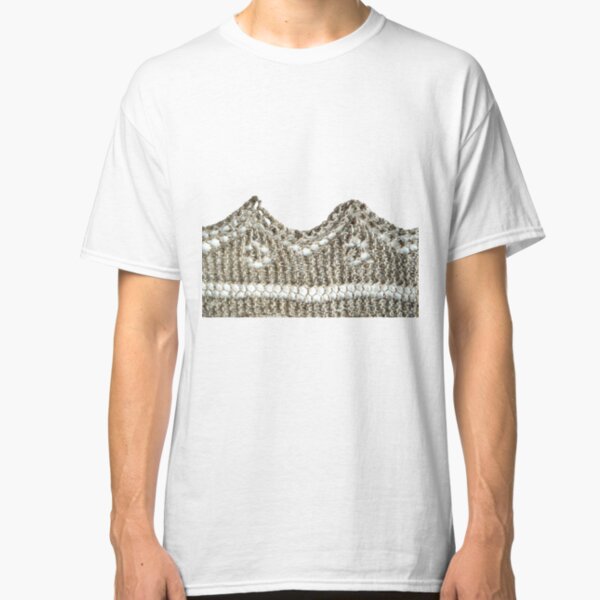 Knitted shawl edging Classic T-Shirt
