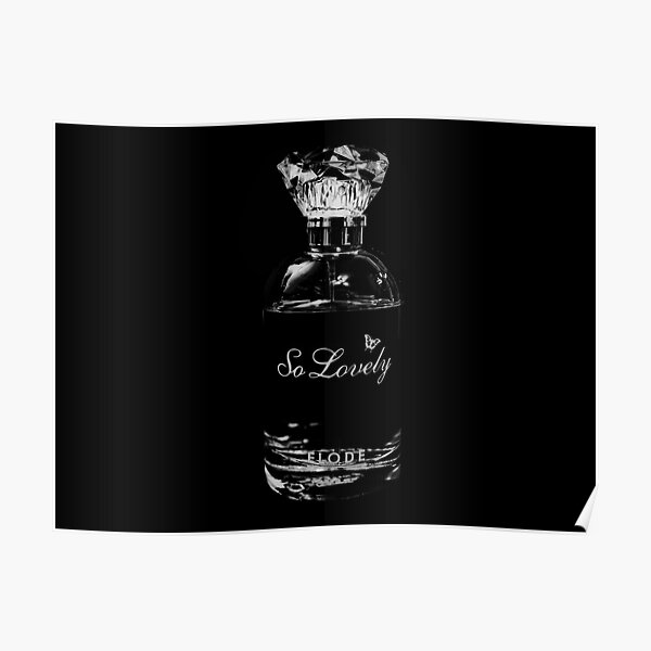A wonderful perfume bottle inspired by the Victorian era. Canvas Print for  Sale by hoshihikary