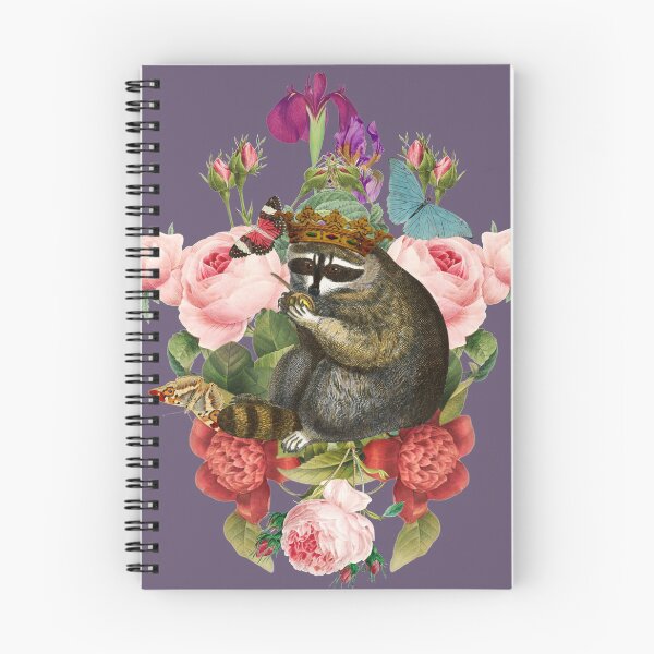 Artikelvorschau, Königlicher Vintage-Waschbär mit Krone, Vintage-Rosen und Blumen entworfen und verkauft von TrulyEpoque.