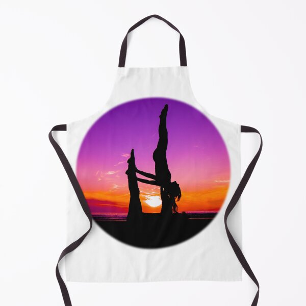 Artikelvorschau, Acro Sonnenuntergang Silhouette entworfen und verkauft von SadSacDesigns.
