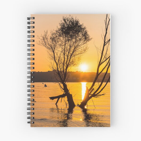 Item preview, Kayak matutino en el lago Table Rock designed and sold by mljdwhite.