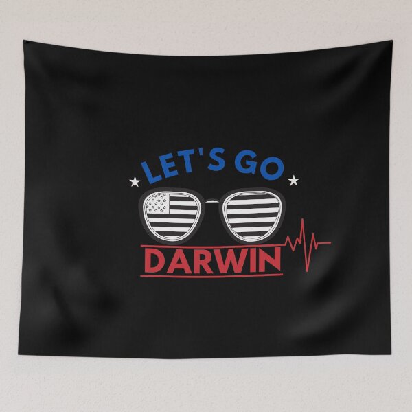 Artikelvorschau, Let's go Darwin klassisches T-Shirt entworfen und verkauft von JoShEpH ★★★★★.