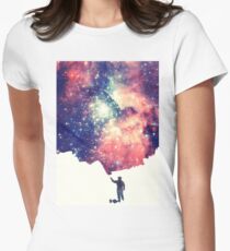 Painting the universe (Colorful Negative Space Art) Tailliertes T-Shirt für Frauen