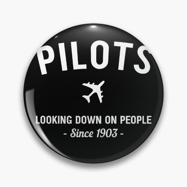 Artikelvorschau, Pilotes Looking Downs Tee On Peoples Since 1903s entworfen und verkauft von RonNeil29.