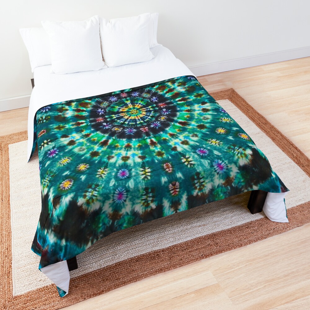 Tie-Dye Turquoise Comforter