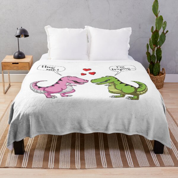 Artikelvorschau, T-Rex Dinosaurier Paar Umarme mich Valentinstag Lustige Mädchen Jungen T-Shirt entworfen und verkauft von StellDesign.