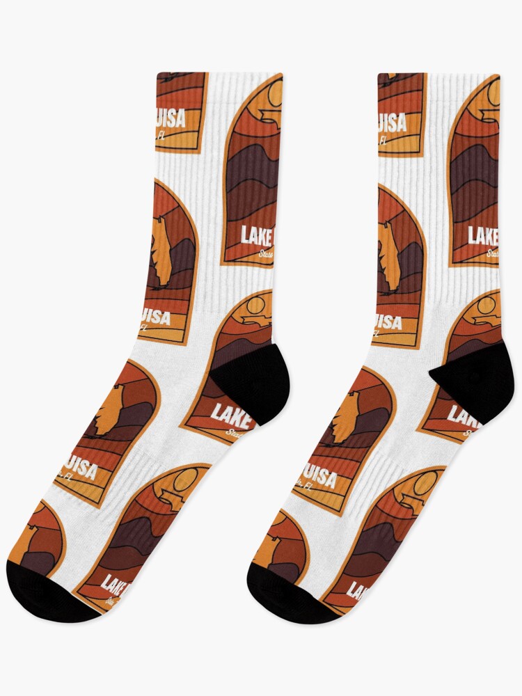 Aperçu 1 sur 5. Chaussettes avec l'œuvre Lake Louisa State Park Florida créée et vendue par HalpinDesign.