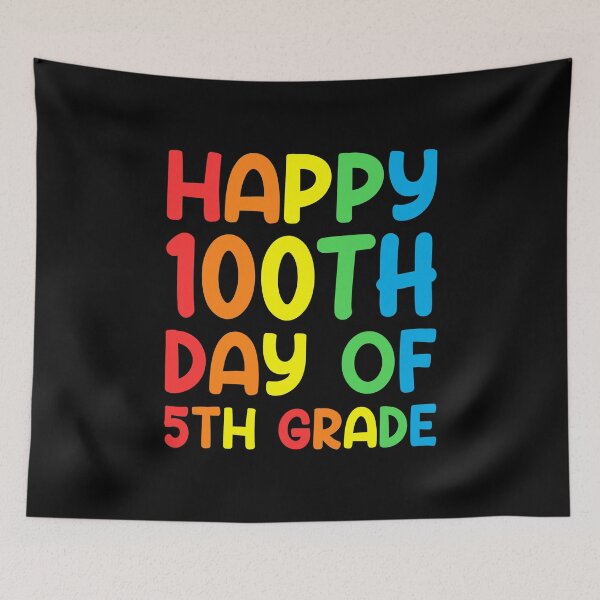 Aperçu de l'œuvre Joyeux 100e jour de 5e année : idée cadeau amusante pour les enseignants de cinquième année et les élèves de 5e année créée et vendue par Shopnetro.