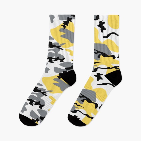 Artikelvorschau, Schwarz-gelbes Camouflage-Muster Camouflage entworfen und verkauft von Tshirtstory.