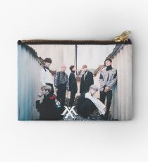 Bolso de mano MONSTA-X