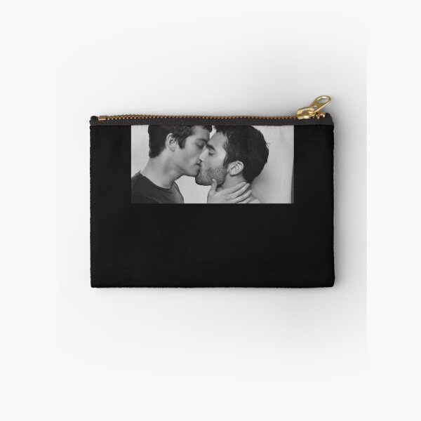 Artikelvorschau, Sterek Kuss Sticker Teen Wolf Sticker entworfen und verkauft von MelanieBielefel.