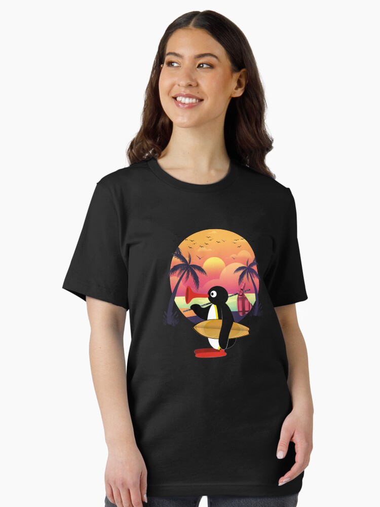 Imagen 2 de 7, Camiseta esencial con la obra Copia de Noot Noot Pingu, diseñada y vendida por Haujianras.