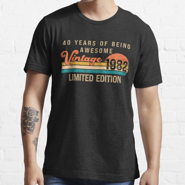 Vintage 1982 Edición limitada 40 cumpleaños - Estilo retro al atardecer Camiseta esencial