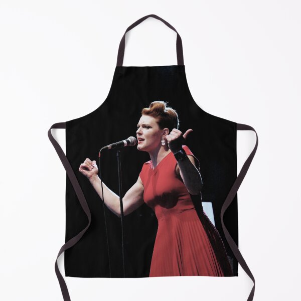 Aperçu de l'œuvre r3369 / finition 2021 - Chanteuse de Légende - Photo Okaio Créations Olavia-Olao créée et vendue par o.okaïo.