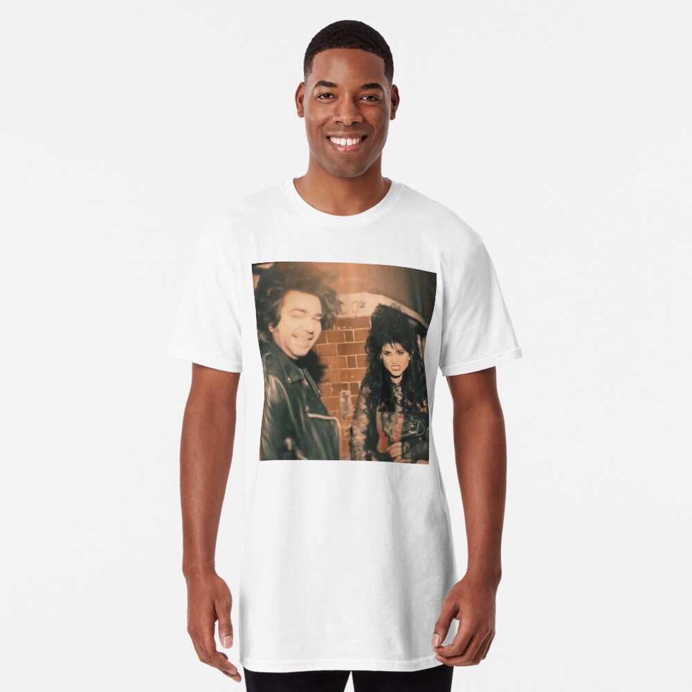Aperçu de l'œuvre T-shirt long créée et vendue par LyndaAuker.