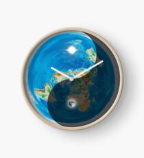 Flat Erde Yin und Yang Uhr