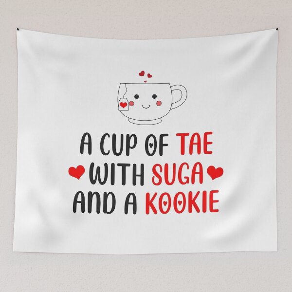 Artikelvorschau, Eine Tasse Tae mit Suga und einem Kookie - Korean Drama Premium entworfen und verkauft von RahmaniArt.