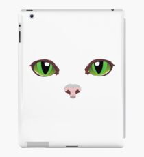 Green Cat Eyes - cat face iPad Case/Skin